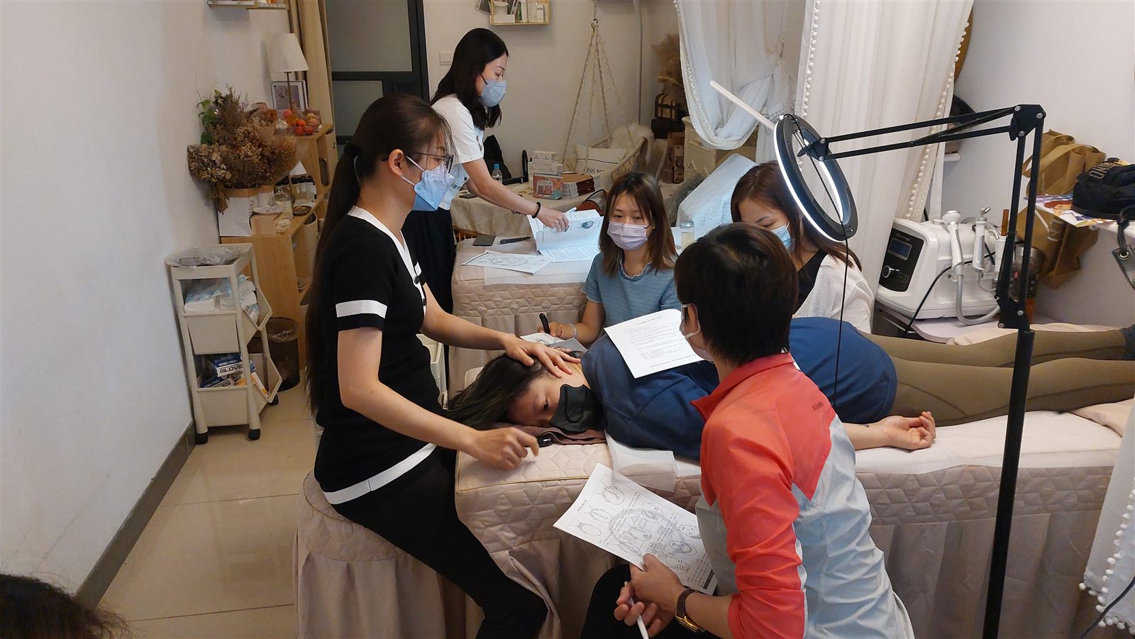 A jaw and neck release taught hands-on