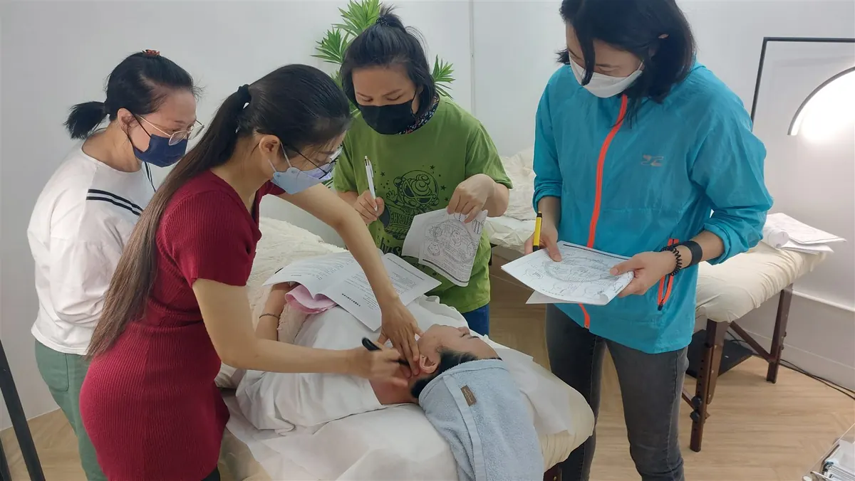 A jaw and neck release taught hands-on